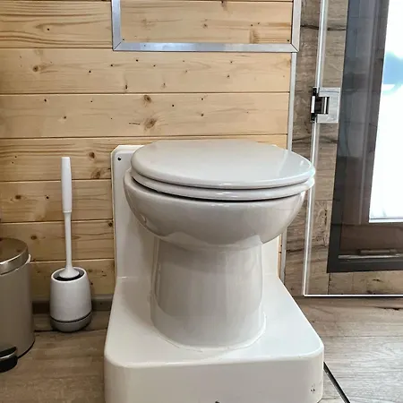 Gemuetliches Hausboot Seeliebe Woma *