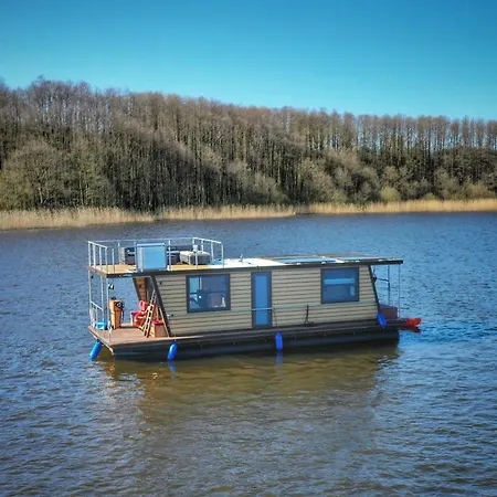 Hausboot Seeliebe Woma D12 * Fürstenberg-Havel