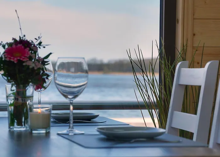 بوتيل Gemuetliches Hausboot Seeliebe Woma