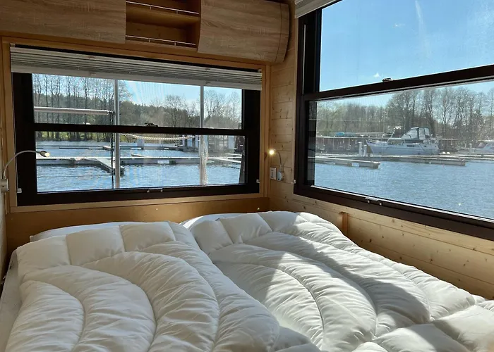 بوتيل Gemuetliches Hausboot Seeliebe Woma Fürstenberg-Havel